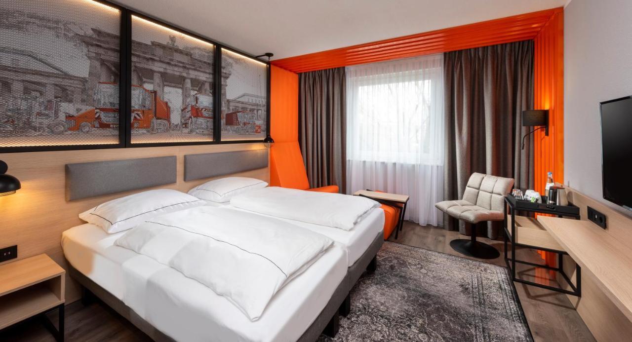Ibis Styles Berlin Treptow Hotel Exterior photo